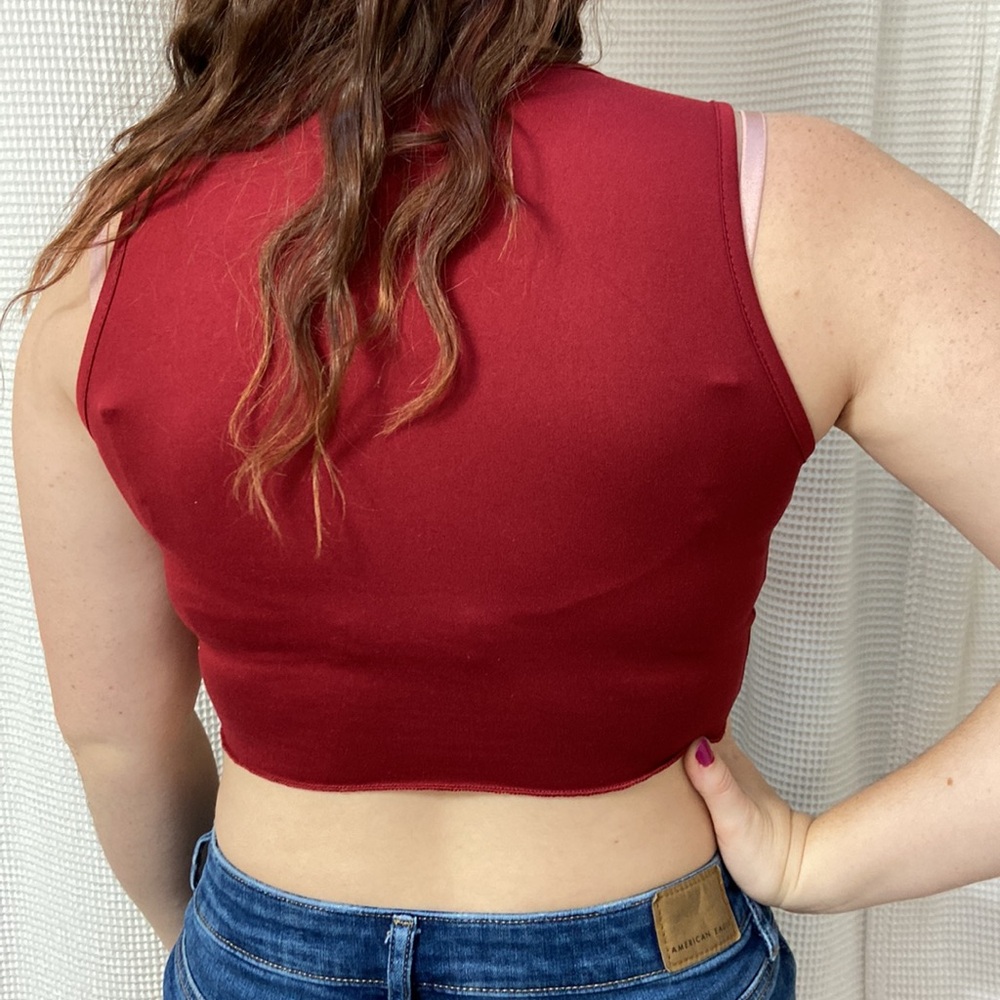 Women’s SHEIN Burgundy Spider Web and Heart Print Cropped Tank Top. Size Medium - Picture 3 of 7